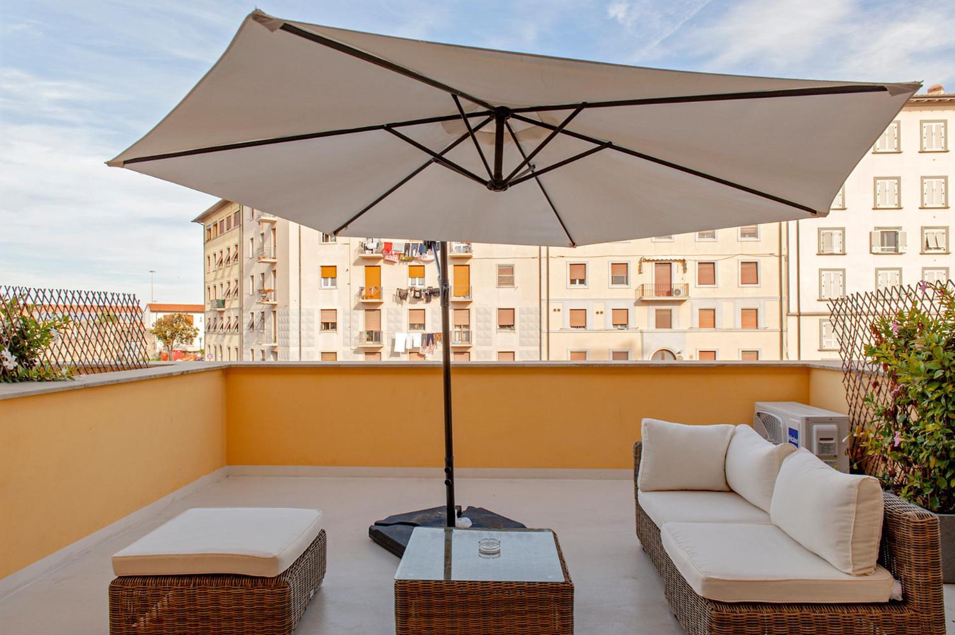 Waterfront Balcony I Grani 2 Resort Style Suite Ліворно Екстер'єр фото